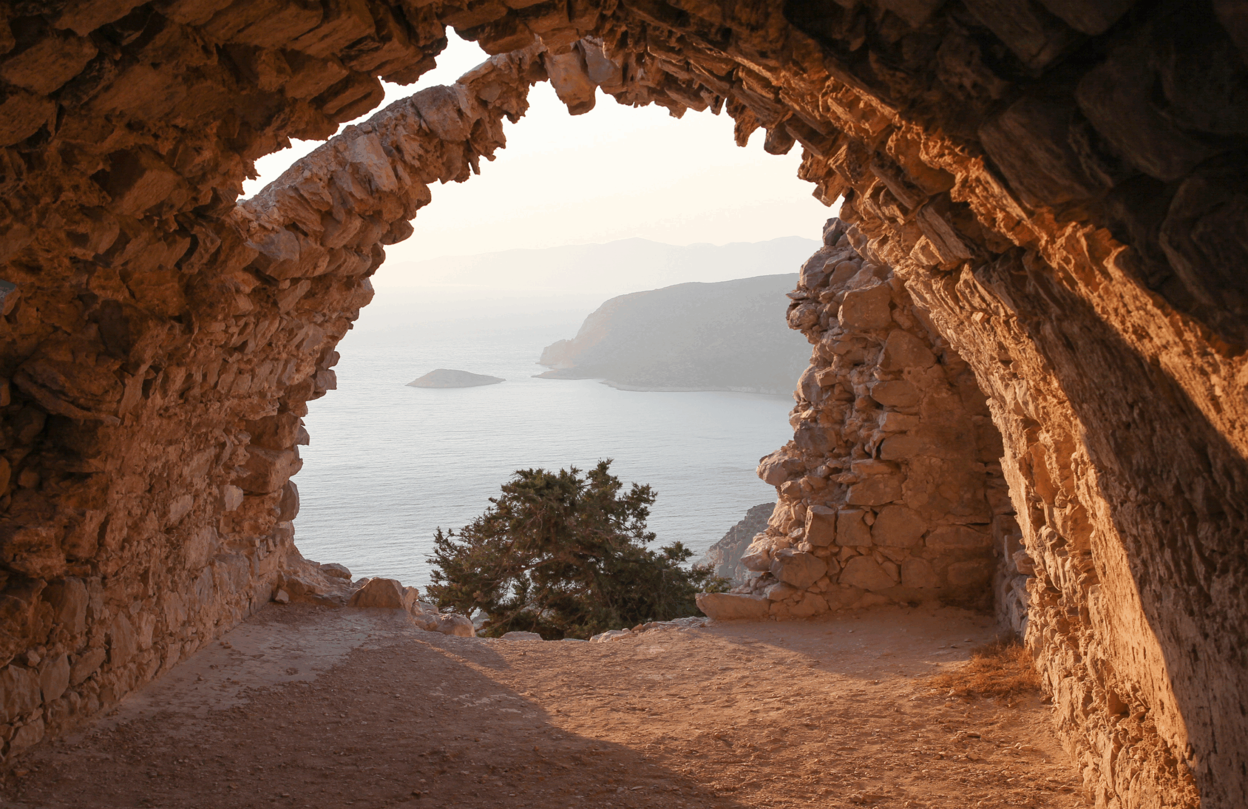 Des ruines historiques : Voyage dans le temps à travers le passé de Rhodes